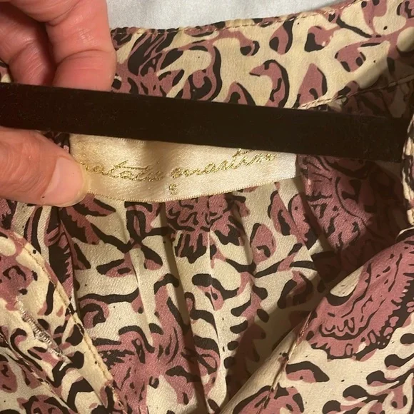 EUC Natalie Martin printed long sleeve blouse - Picture 5 of 7